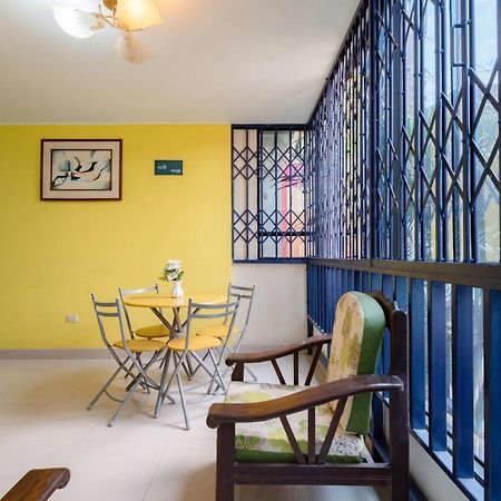 Hotel Savoy Ика Екстериор снимка
